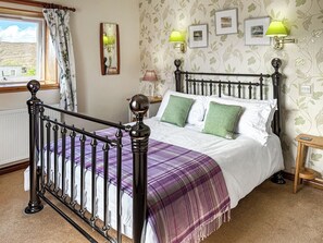 1 bedroom, free WiFi, bed sheets - 1 bedroom accommodation in Leverburgh, Isle of Harris (Leverburgh, Isle of Harris)