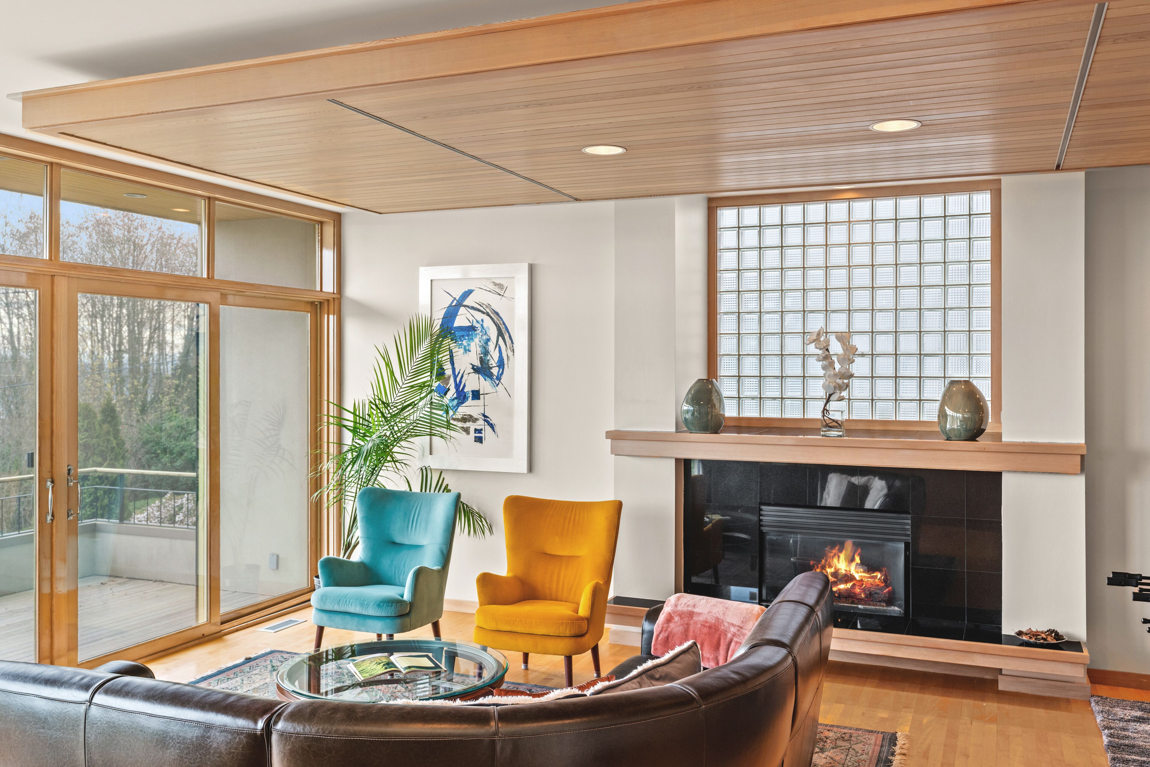 Unique Seattle Gem: 5 bedrm w/ stunning lake views