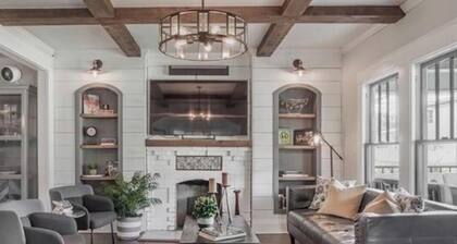 The “Amanda House” historic 1926 restored beauty 5 minutes from Armature Works