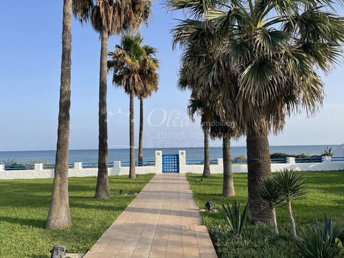 SEASONAL RENTAL VILLA BLEUE