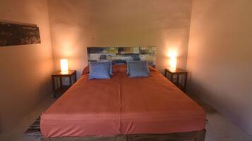 1 chambre, bureau, Wi-Fi gratuit, draps fournis