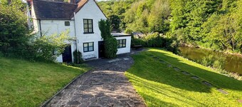 1 bedroom accommodation in Jackfield