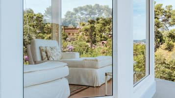 Casa de campo conforto | Área de estar | TV LED 42 polegadas com canais digitais, TV, lareira