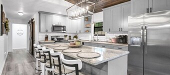 2 Masters + 2 Kitchens + Game Room + Fire Pit + Hot Tub