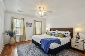 3 camere, una scrivania, ferro/asse da stiro, Wi-Fi gratuito