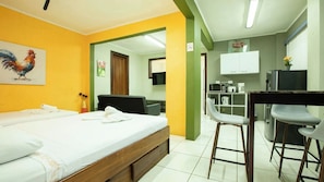 Family Studio Suite | Premium bedding, free WiFi, bed sheets
