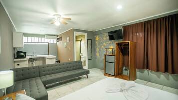 Family Room | Premium bedding, free WiFi, bed sheets