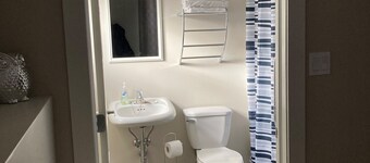 Beautiful Two Bedrooms and 2.5 Bathrooms - 30 Minutes from Dartmouth