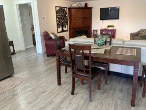 TV, fireplace, DVD player, video library - Beautiful Two Bedrooms and 2.5 Bathrooms - 30 Minutes from Dartmouth (Musquodoboit Harbour)