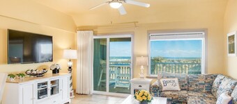 OCEANFRONT OASIS - perfect pet friendly OBX getaway