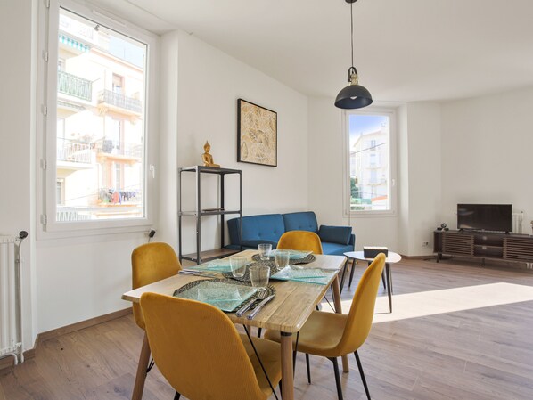 Dining - Appartement Palme d'Or - Welkeys (Cannes)