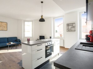 Fridge, microwave, oven, dishwasher - Appartement Palme d'Or - Welkeys (Cannes)