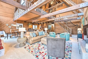 Syracuse Vacation Rental | 3BR | 3BA | 2 Steps to Access | 2,000 Sq Ft