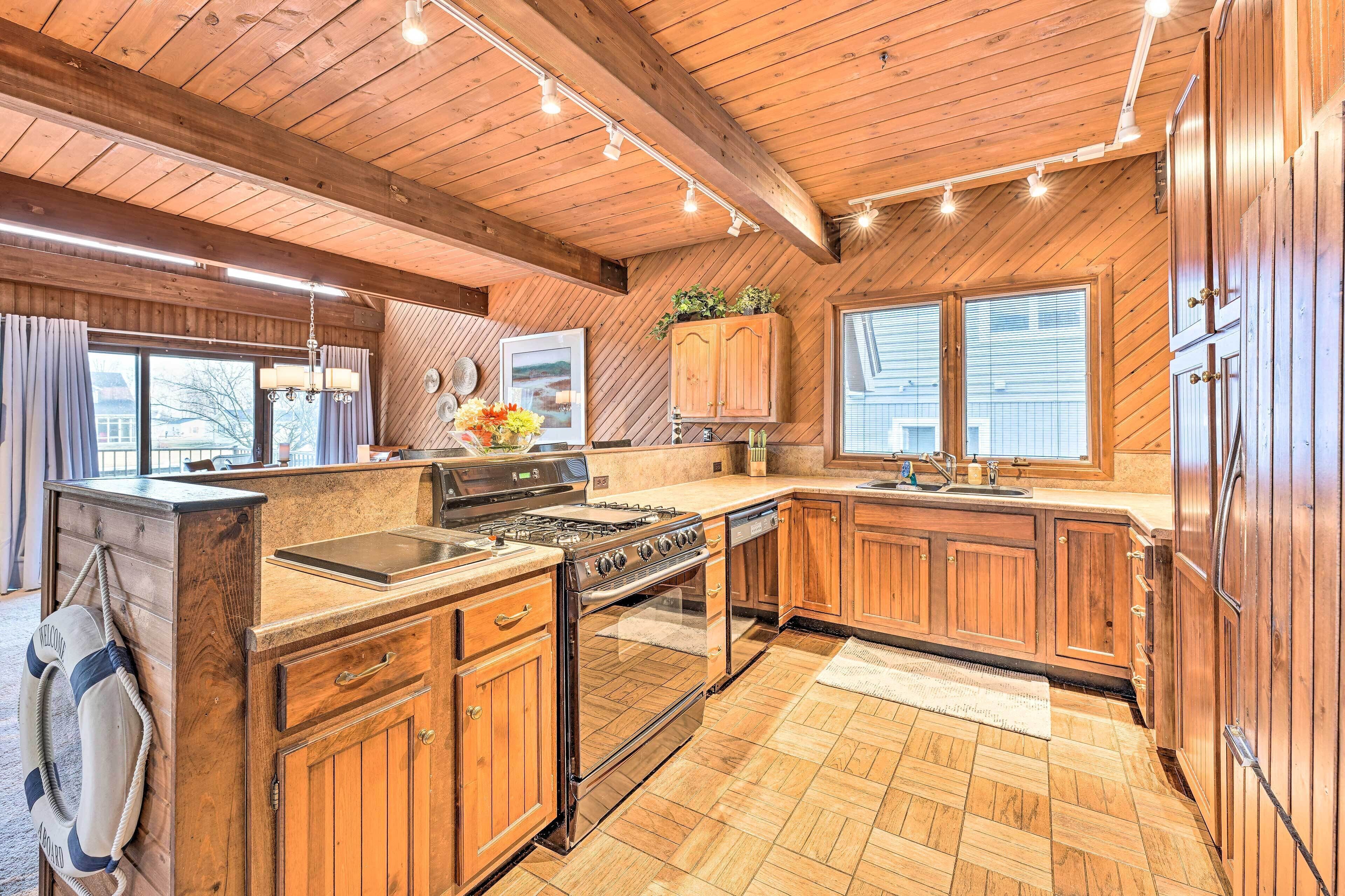 Spacious Syracuse Getaway w/ Waterfront Deck!