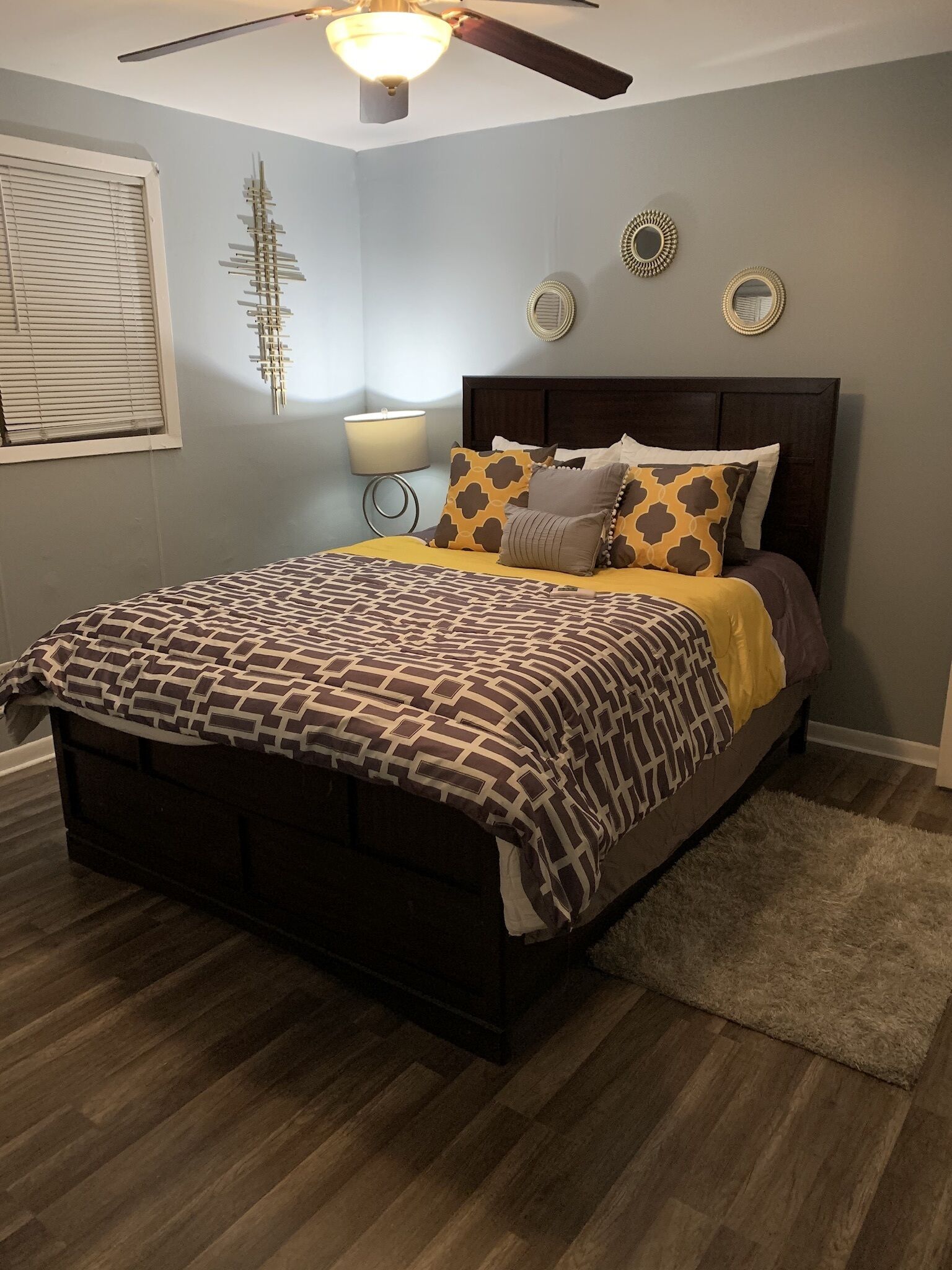 Fast internet 2 Bedroom condo with heated floors