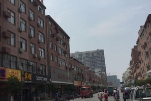 Unclassified image, 2 of 11, button - Guzhen Zihao Hotel (Guzhen)