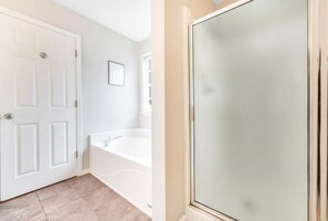 Ensemble baignoire-douche