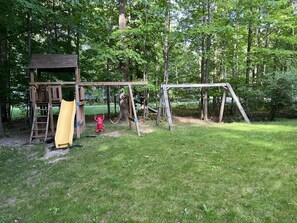 Children's area - Spacious home 5 minutes to the beach! (Traverse City)