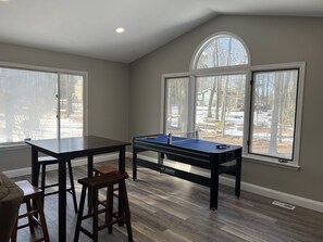 Game room - Spacious home 5 minutes to the beach! (Traverse City)