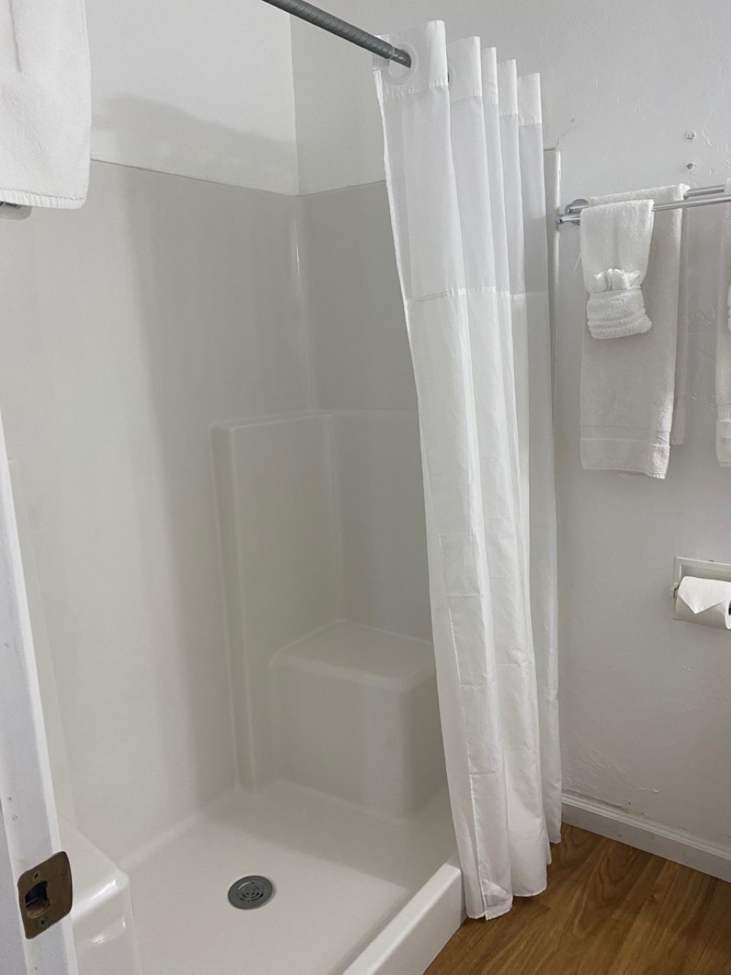 Cozy Motel Room within 5 minutes of Glendo Recreational Area