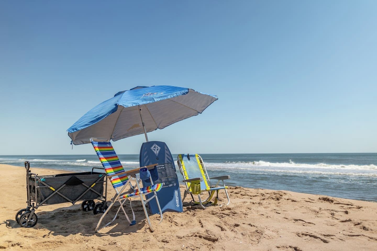 Plage à proximité, chaises longues
