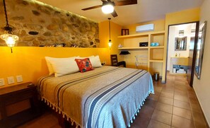 2 多间卧室、客房内保险箱、熨斗/熨衣板、免费 WiFi