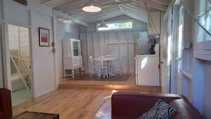 Interior - Cozy, clean, newly renovated two bedroom cottage on the waterfront. (South Bruce Peninsula)