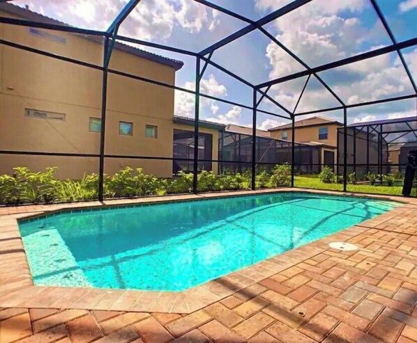 Pool - Adult Friendly 3/3 Vacation Home Near Disney - Private Pool+Grass Wall+Fireplace (Kissimmee)