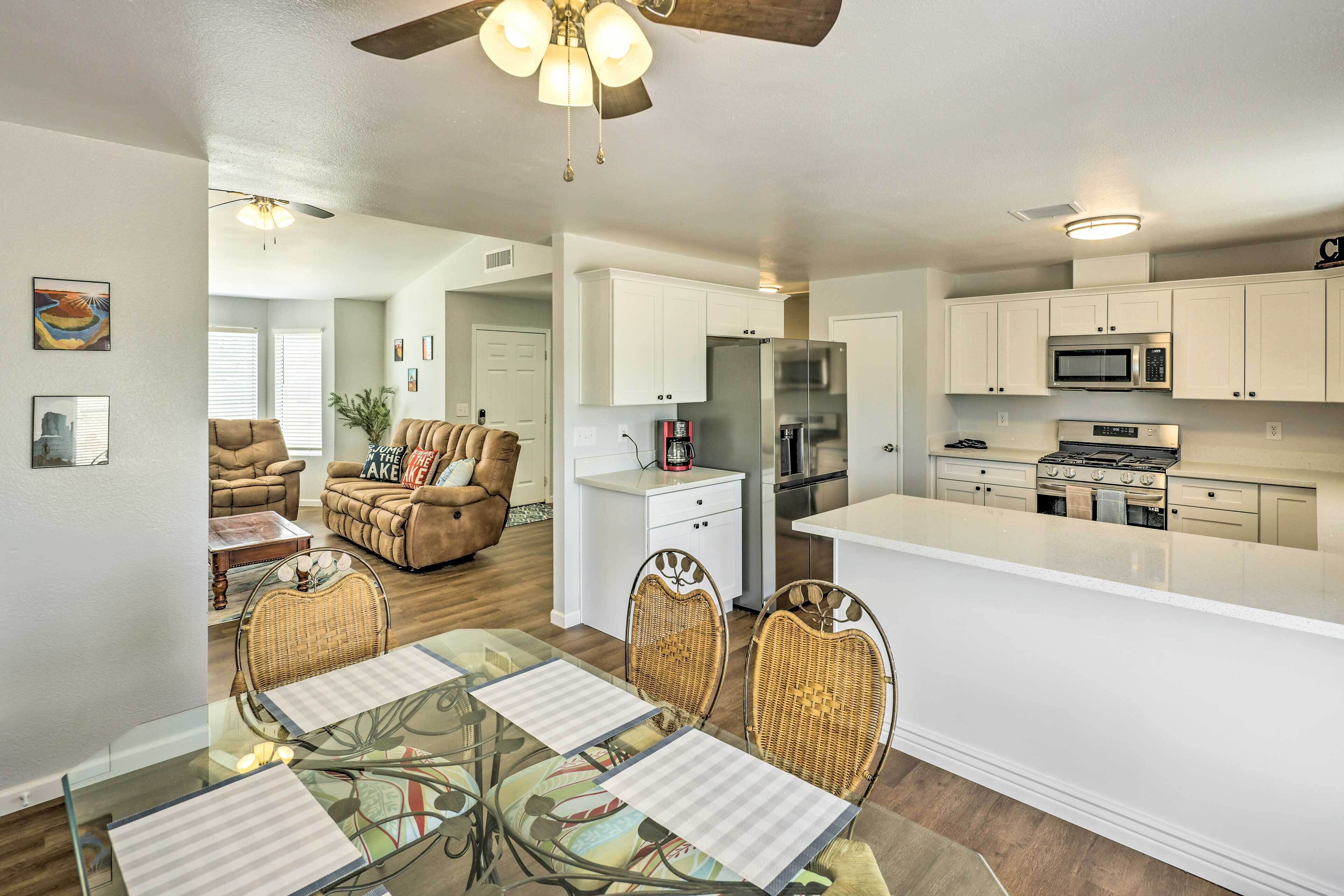 Bullhead City Home, Steps to Colorado River!
