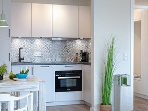 Imagen sin descripción, 5 de 16, botón