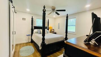 3 bedrooms, in-room safe, iron/ironing board, travel crib