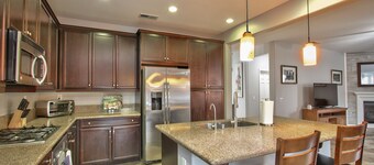 4 Bedroom Home Just Minutes From Wine Country