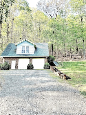 Exterior - The Relaxing Oaks (Columbus)