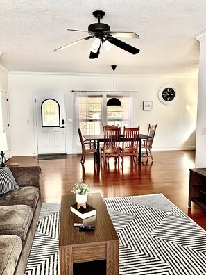 Älytelevisio, kirjoja