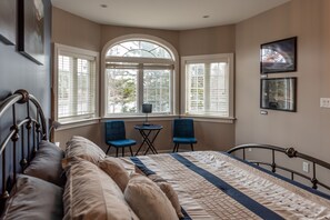 3 Schlafzimmer, Bügeleisen/Bügelbrett, kostenloses WLAN, Bettwäsche