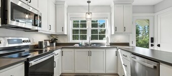Updated Door County Lake House | Sunsets, Fire Pit, Family-Friendly
