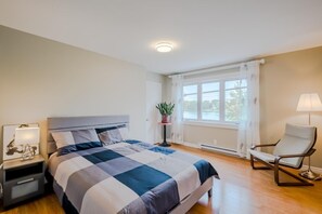 3 chambres, fer et planche à repasser, Wi-Fi gratuit, draps fournis