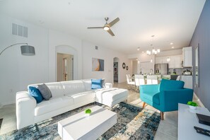 TV - MA1009 Champions Gate Condo 2Bedrooms 2Bathrooms Free Waterpark (Kissimmee)