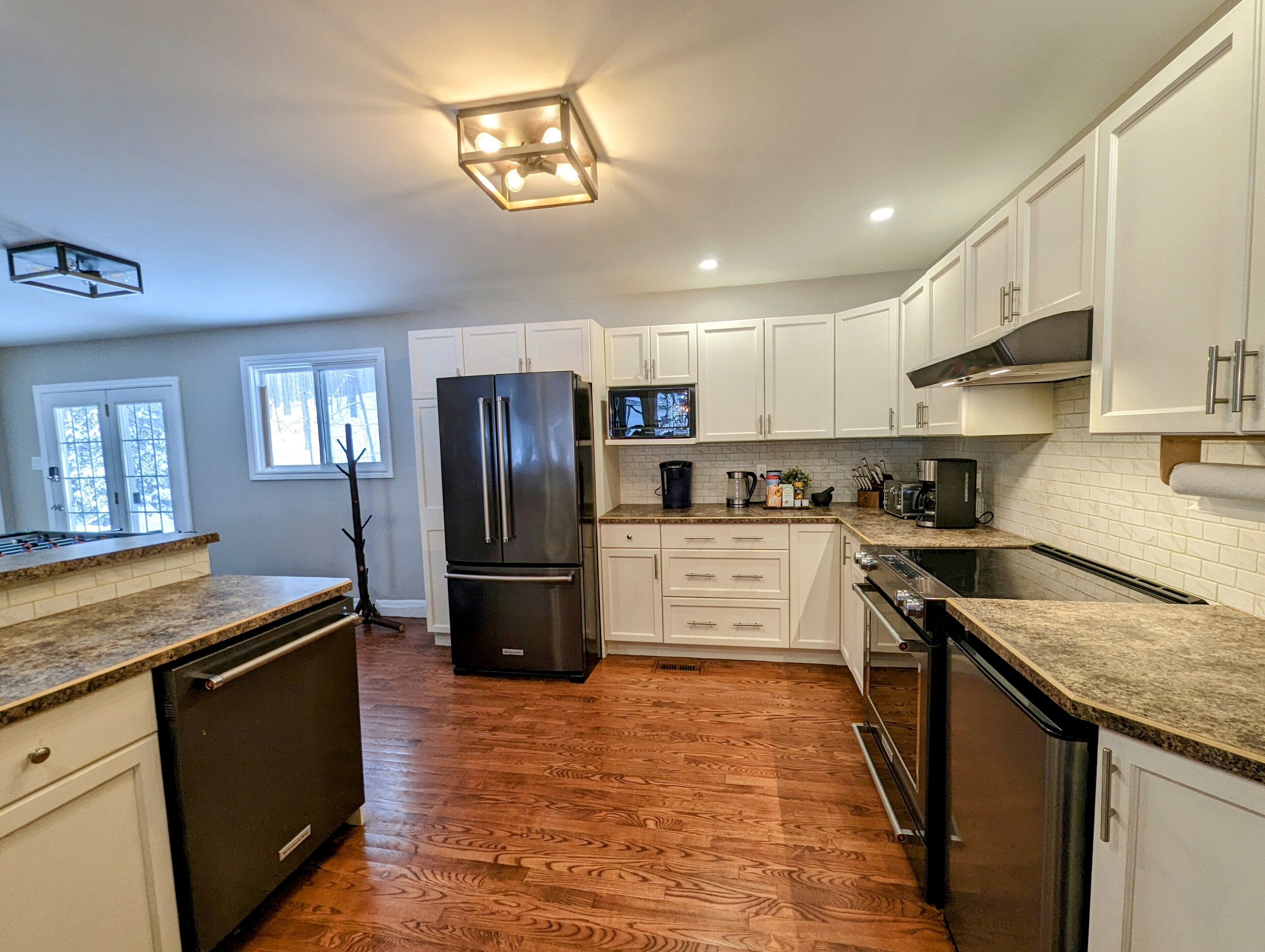 Cozy Escape | 5 Bedroom Kawarthas Cottage | Sauna and Fireplace | 2 hrs from GTA