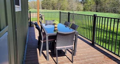 Lions Head · Family friendly cottage ☆walking distance to beach