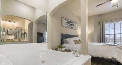 5 Minutes from Landing! 2 Bedroom 2 Bath w/Jacuzzi - Sleeps 6