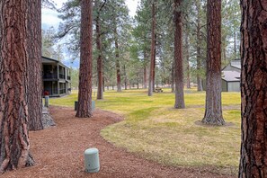 Property grounds - Delightful escape near downtown with shared pool/hot tub, rec room, & large deck (Sisters)