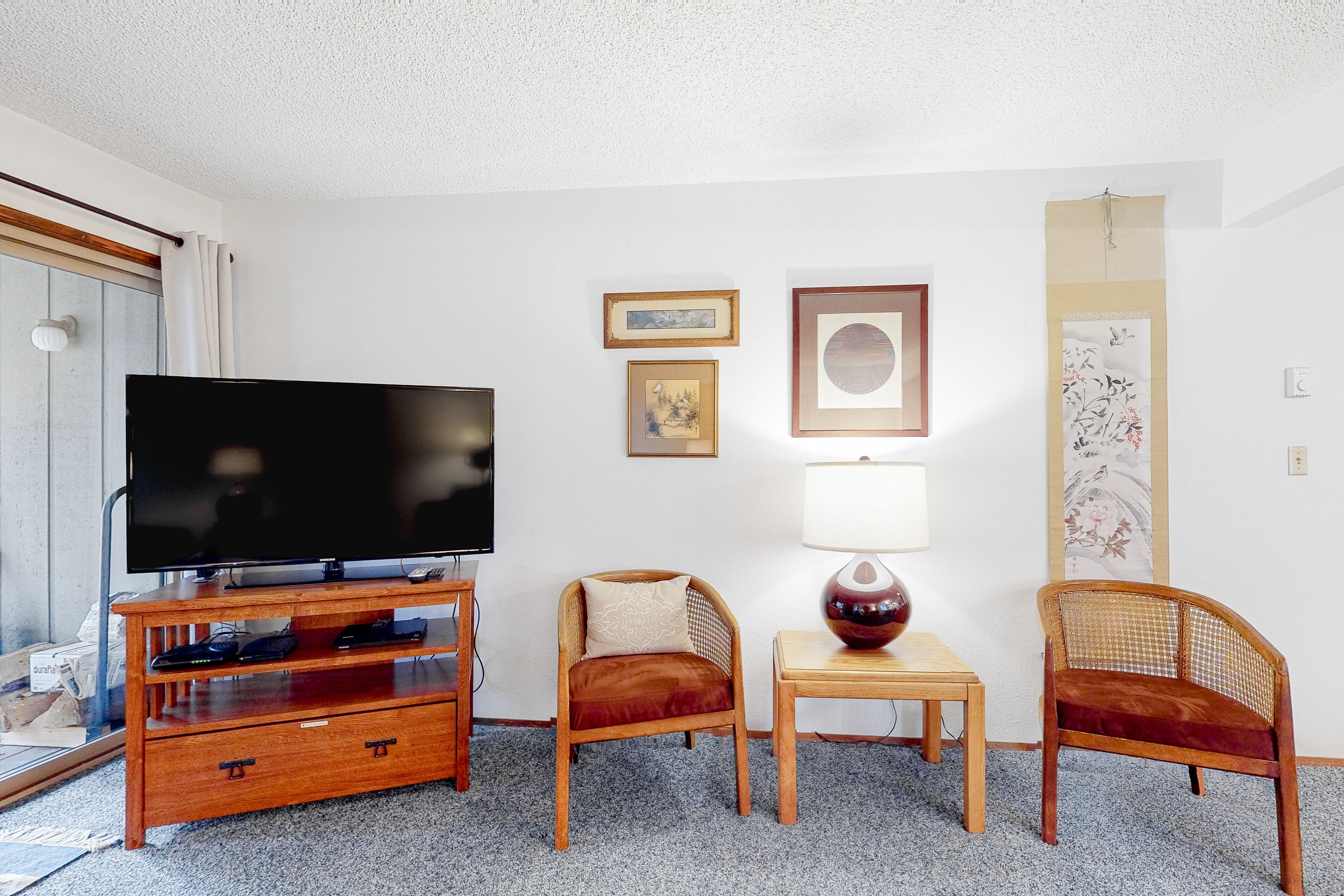 Delightful escape near downtown with shared pool/hot tub, rec room, & large deck