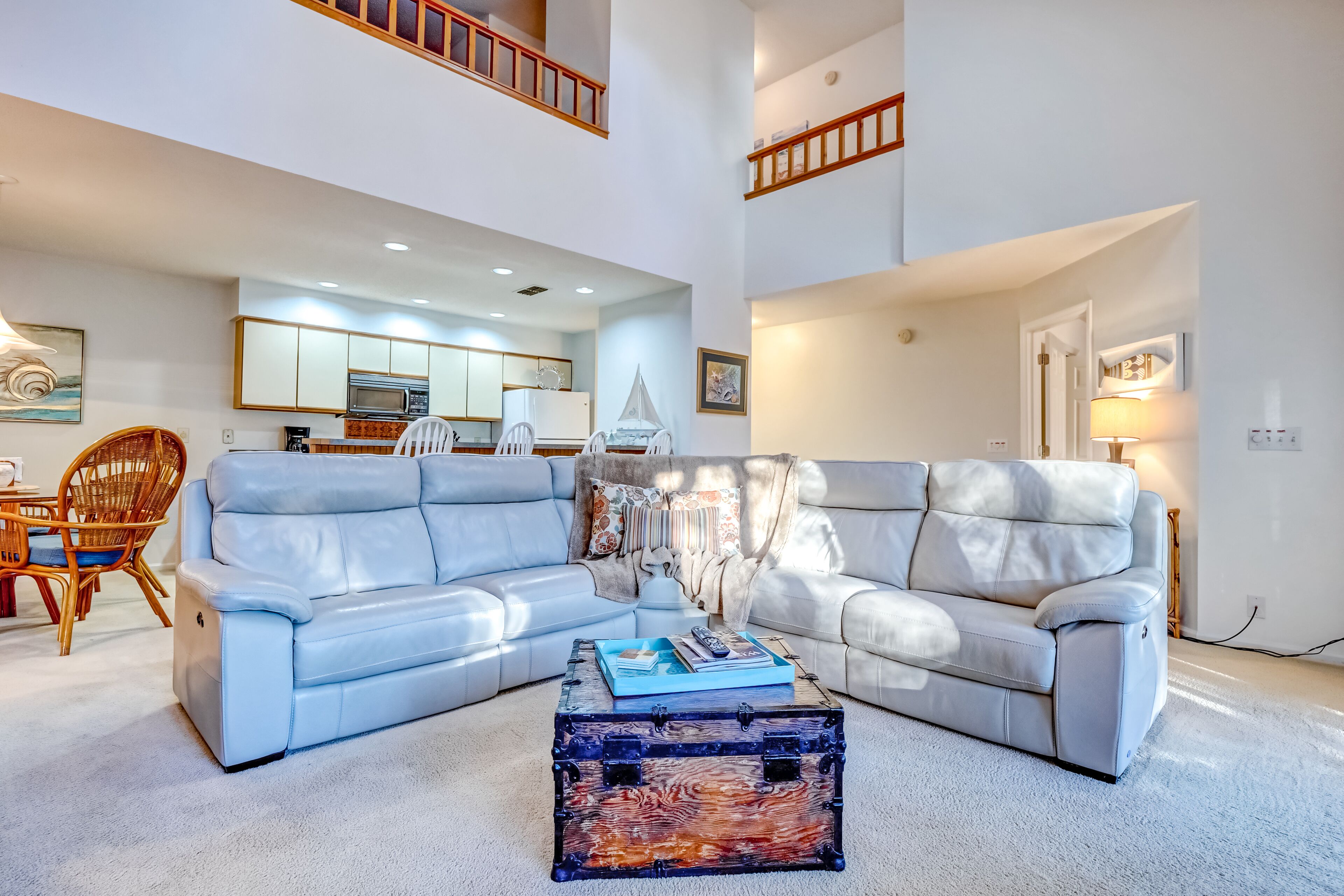 Spacious townhome in perfect location with screened patio, central AC, & WiFi