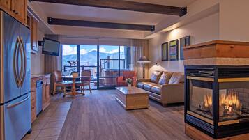 Télévision, cheminée