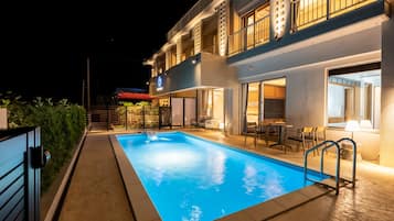 Suite Executive, non fumatori, vista piscina | Terrazza/patio