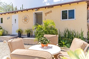Exterior - Love and Peace Vacation Rental Aruba (Noord)