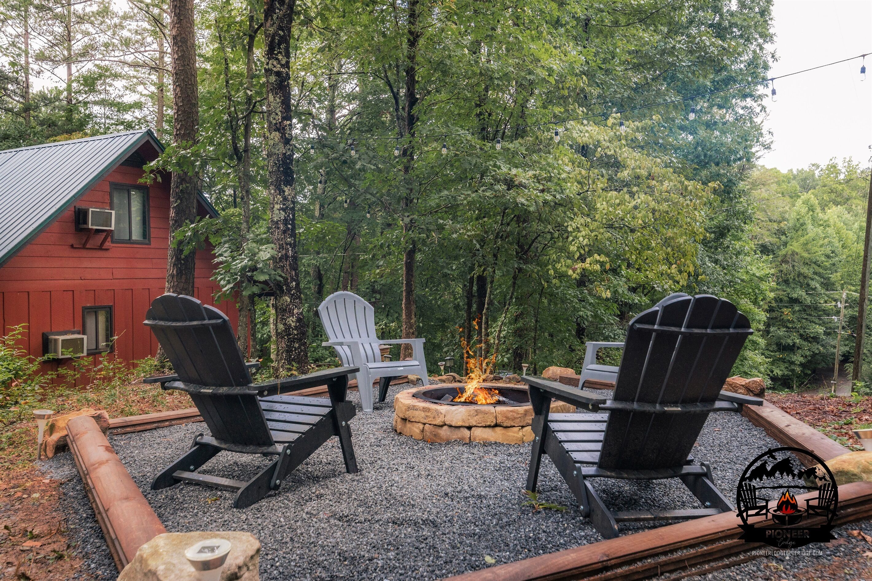 Rustic Cabin Getaway, Blue Ridge Close, Hot Tub