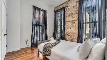 3 bedrooms, iron/ironing board, free WiFi