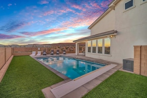 House, 5 Bedrooms | Pool - Paseos Poolhouse by RedAwning (Washington)